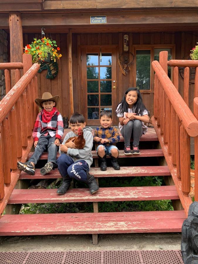 Farm stay Montana Hill Guest Ranch Bridge Lake